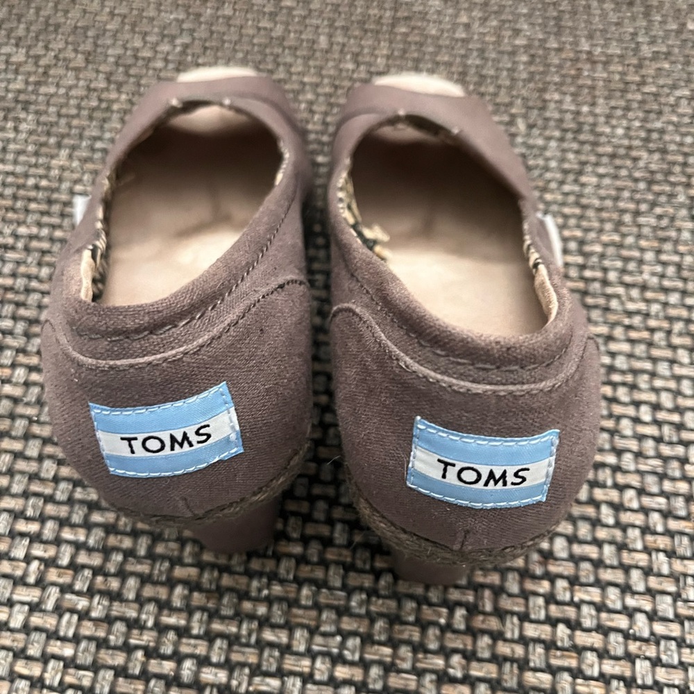 TOMS High Heel Sandal Gray Size 10